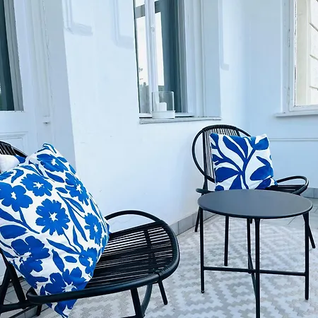 Apartment Charmante Altbauwohnung, 2 Kostenfreie Parkplaetze *