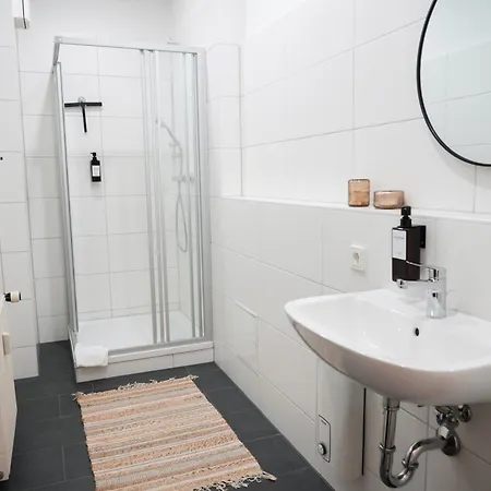 Charmante Altbauwohnung, 2 Kostenfreie Parkplaetze Apartment Frankfurt (Oder)