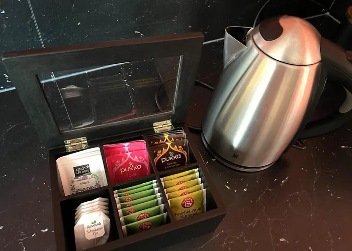 Charmante Altbauwohnung, 2 Kostenfreie Parkplaetze