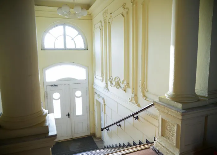 Lejlighed Charmante Altbauwohnung, 2 Kostenfreie Parkplaetze *